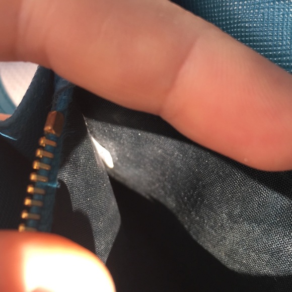 PRADA authentic saffiano leather - Picture 6 of 8